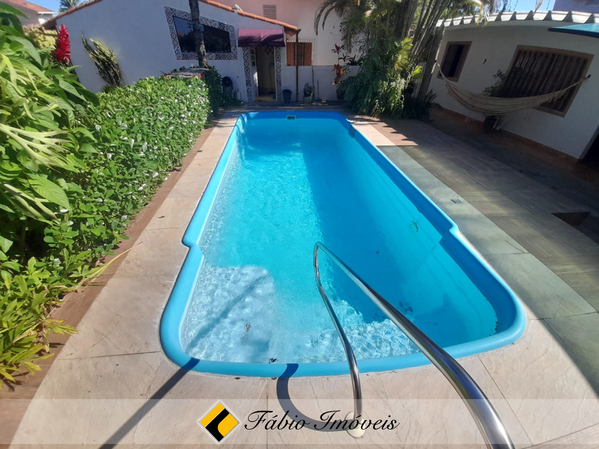 Casa em dois lotes com piscina em bairro Nobre!! – Foto 38