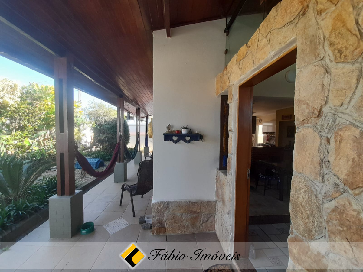 Casa em dois lotes com piscina em bairro Nobre!! – Foto 5