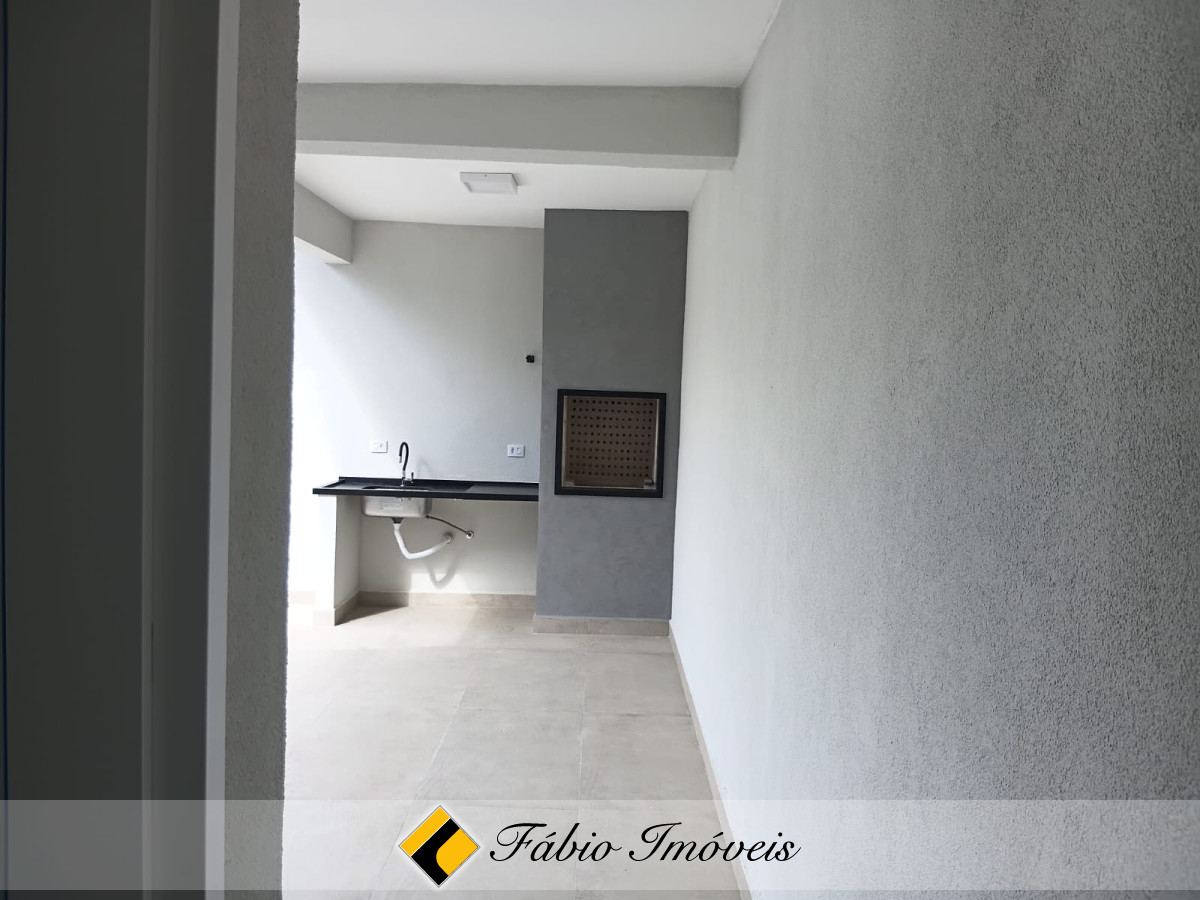 Linda casa com piscina e acabamento de primeira!! – Foto 16