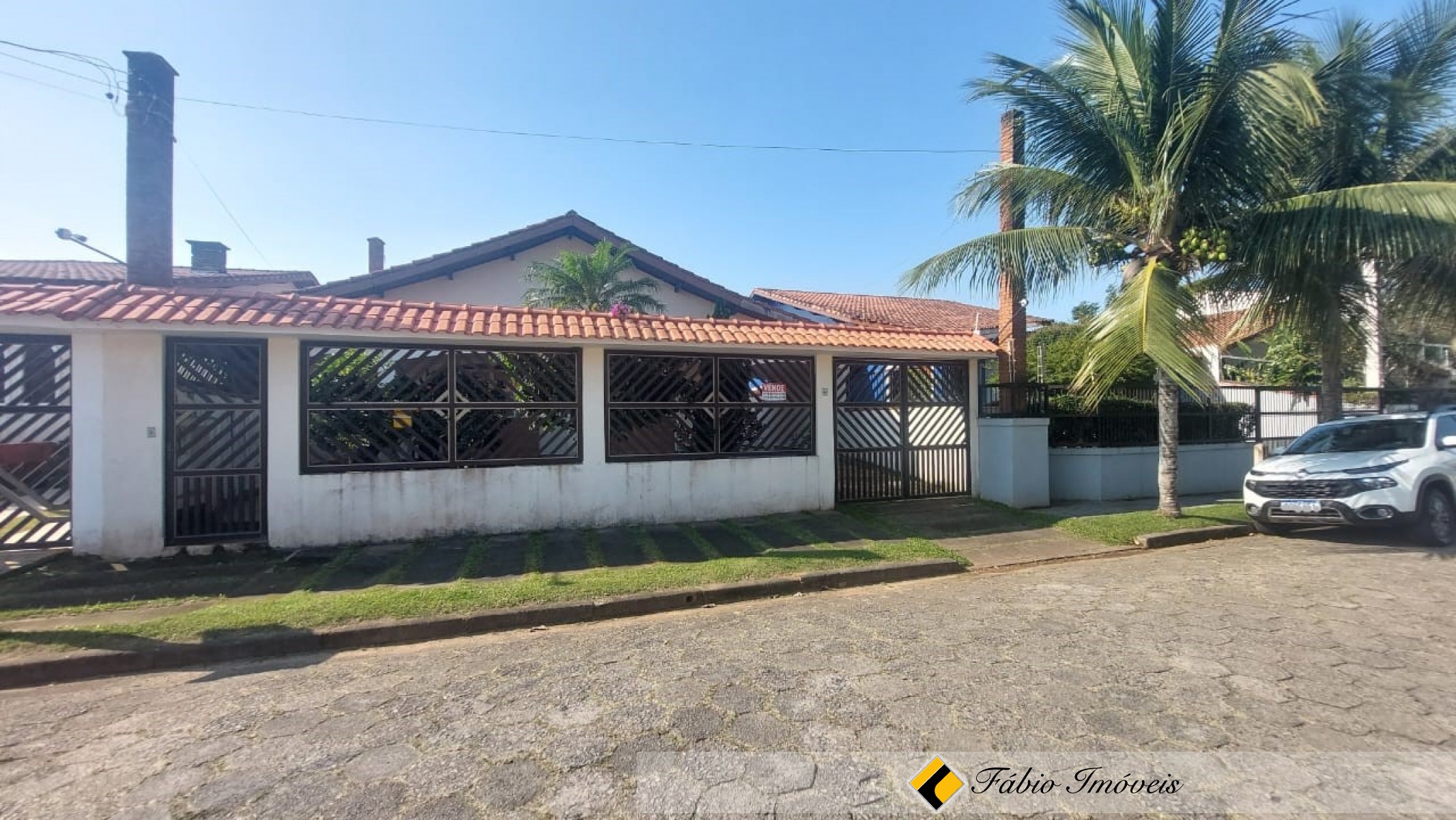 Casa lado praia com edicula !!