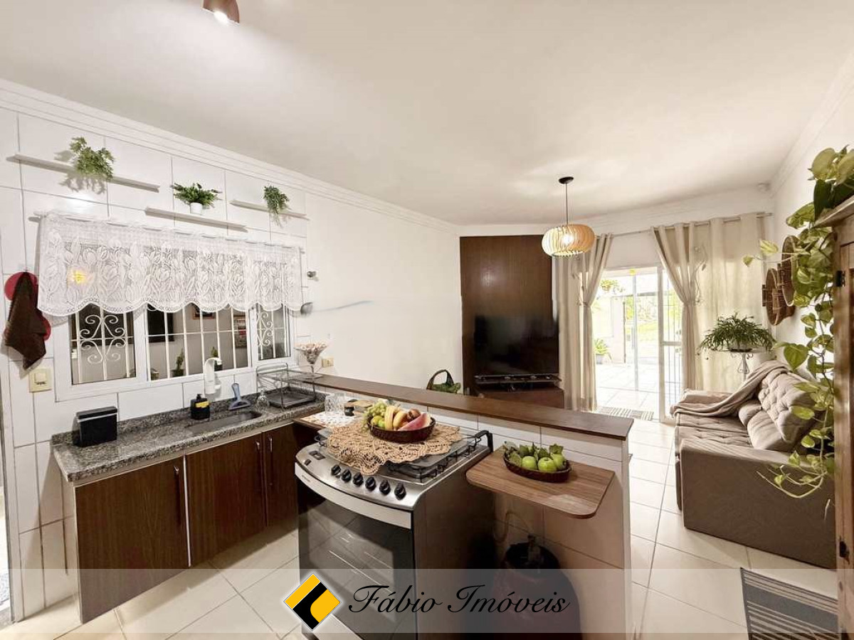 Linda e encantadora casa a 200 metros da paraia!! – Foto 9