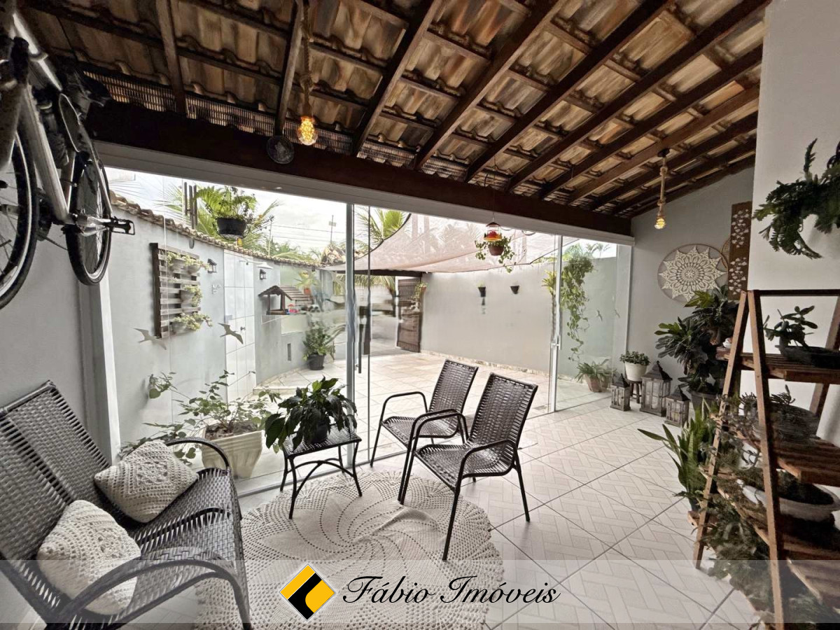 Linda e encantadora casa a 200 metros da paraia!! – Foto 11
