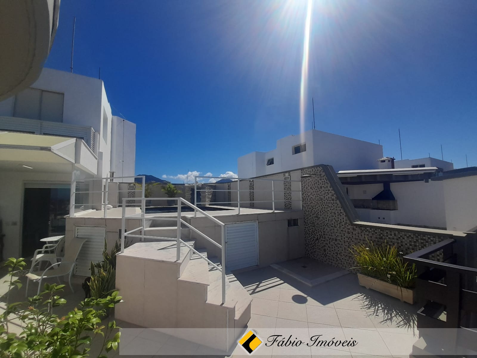 Cobertura Em Condomínio, mobiliada!!!