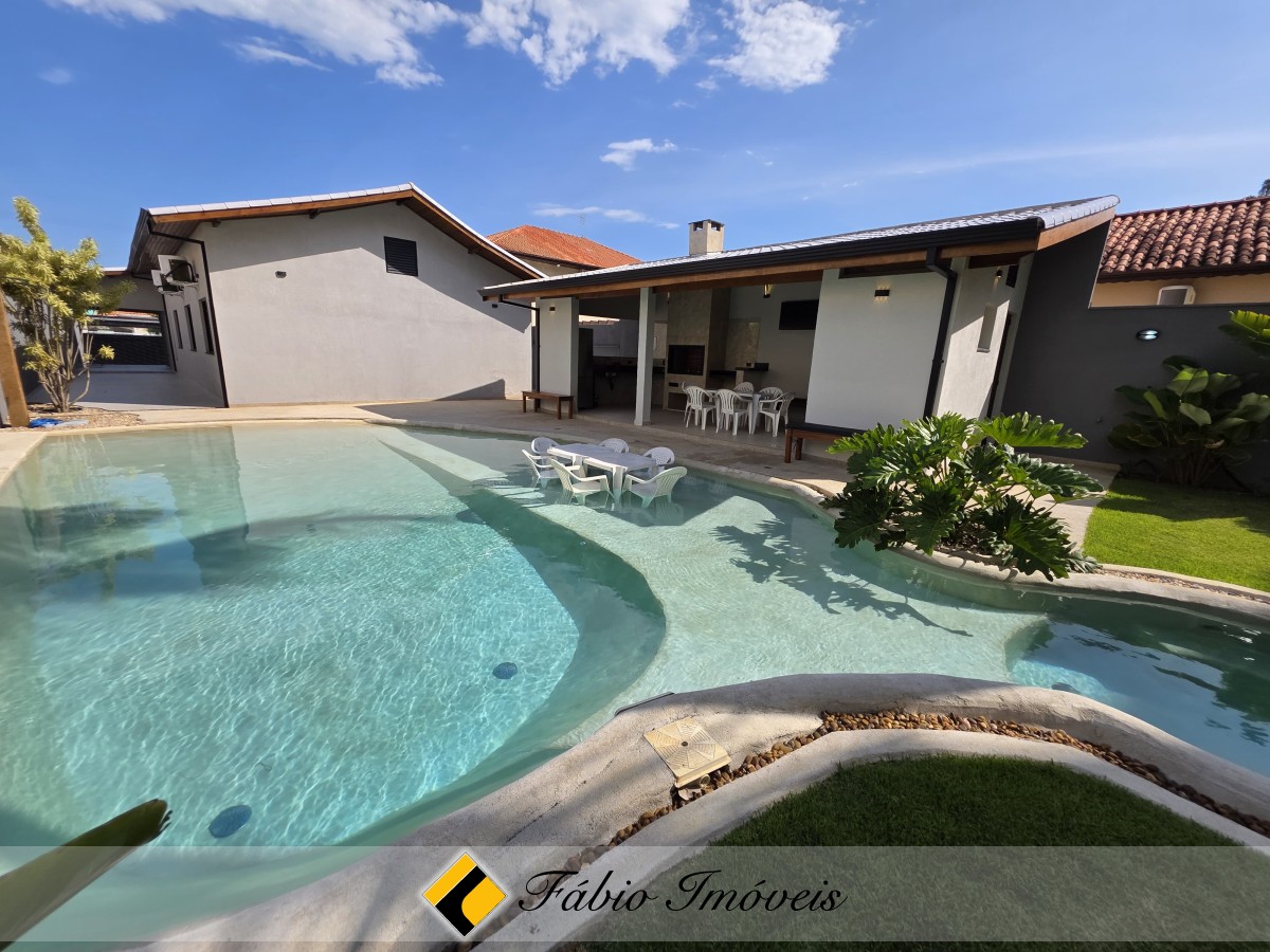 Linda casa com maravilhoso espaço gourmet!! – Foto 17