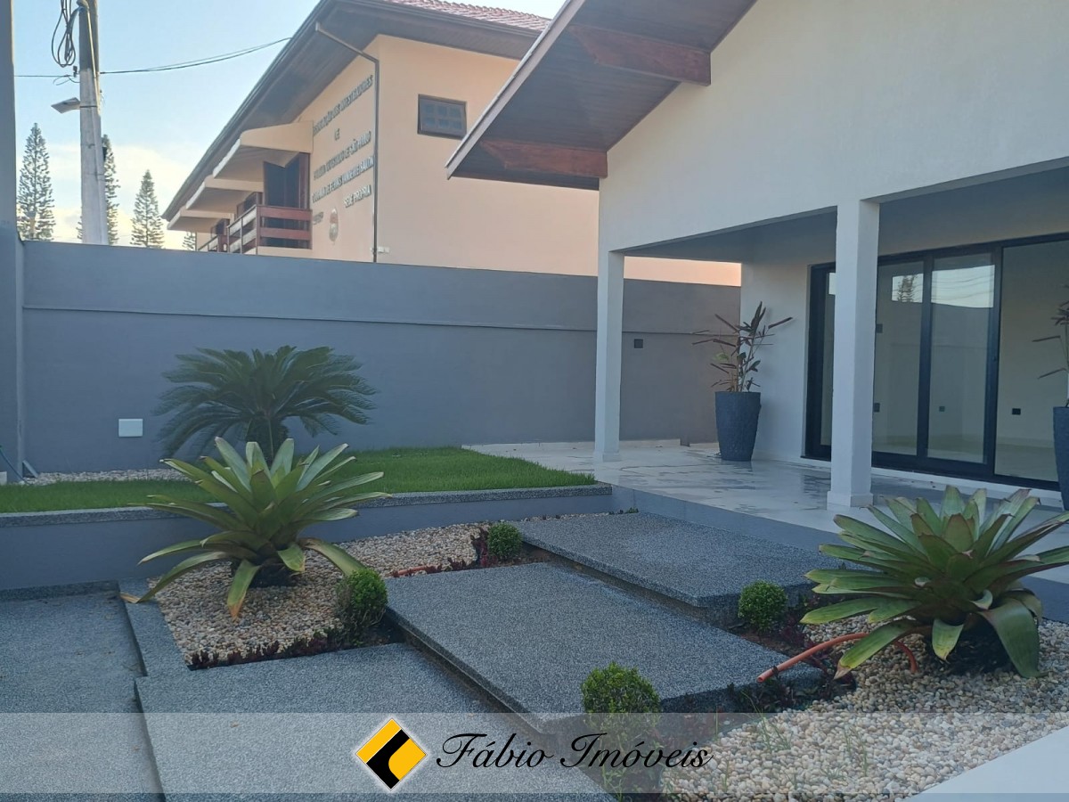 Linda casa com maravilhoso espaço gourmet!! – Foto 25