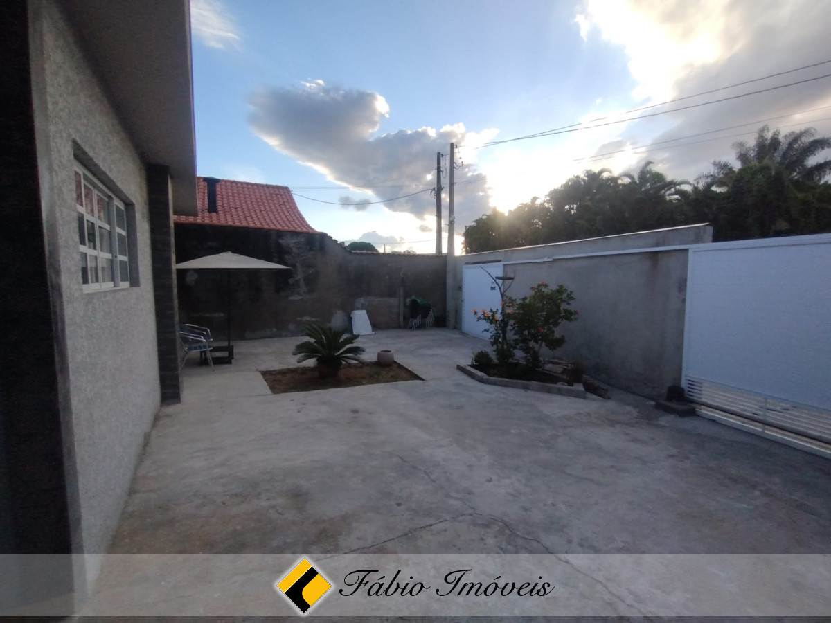 Casa com piscina e terreno grande!!! – Foto 2