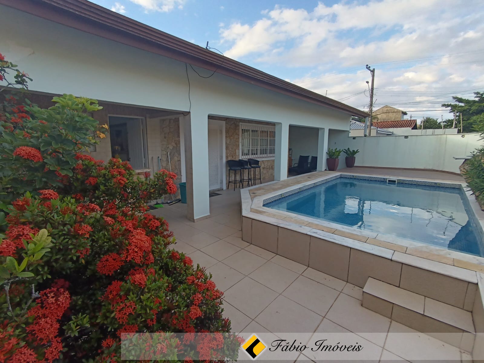 Casa com piscina lado Praia!!!