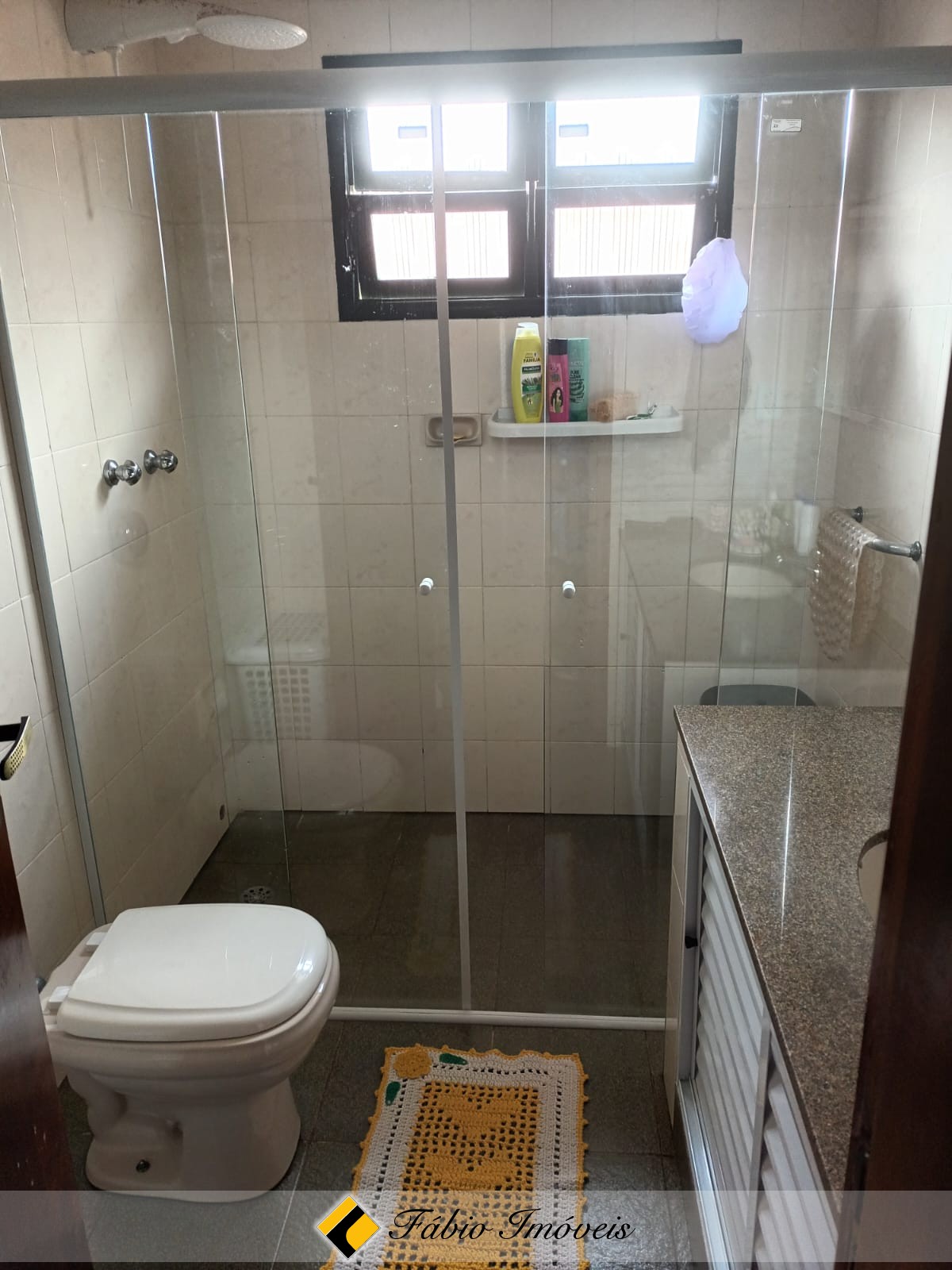 Linda casa em dois lotes – Foto 4