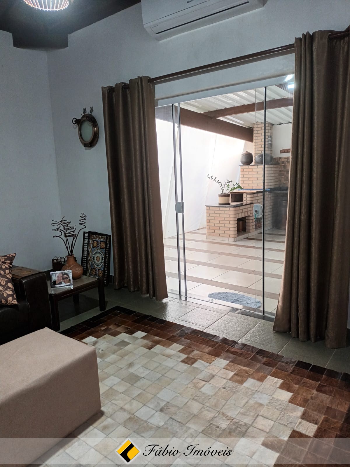 Linda casa em dois lotes – Foto 26