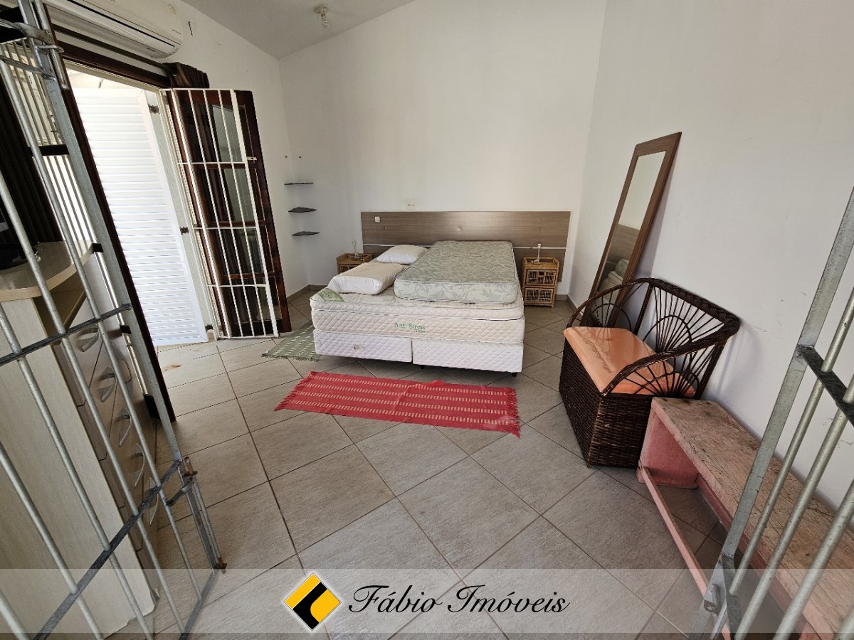 Sobrado bem conservado!! – Foto 14