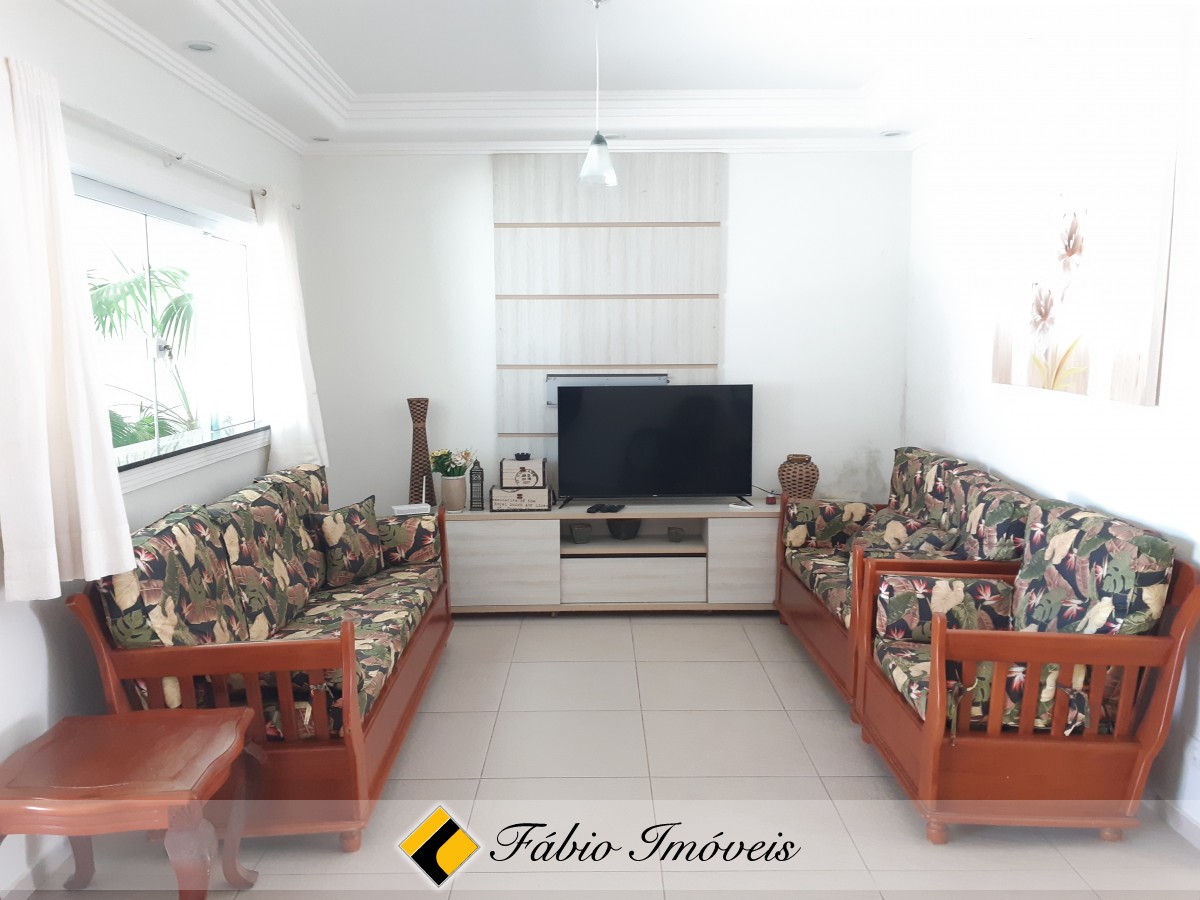 SOBRADO A 200 METROS DO MAR! – Foto 6