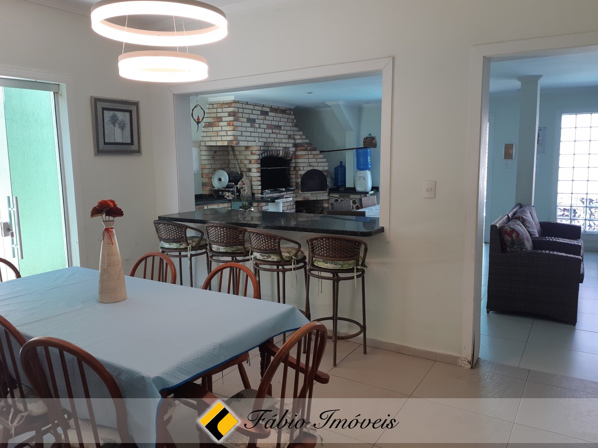 SOBRADO A 200 METROS DO MAR! – Foto 17