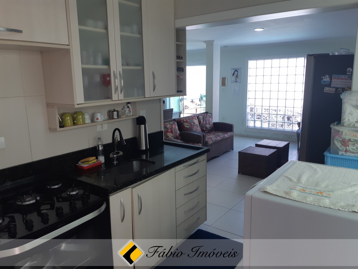 SOBRADO A 200 METROS DO MAR! – Foto 14