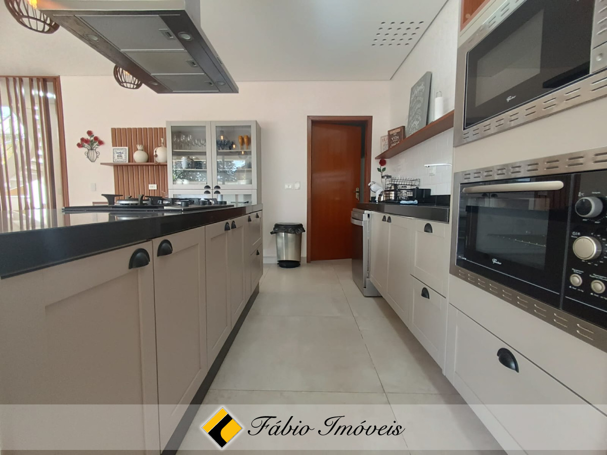 Sobrado novo e moderno a poucos metros do mar! – Foto 9