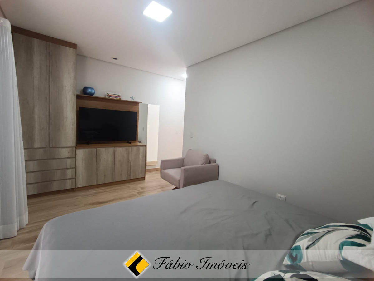 Sobrado novo e moderno a poucos metros do mar! – Foto 16