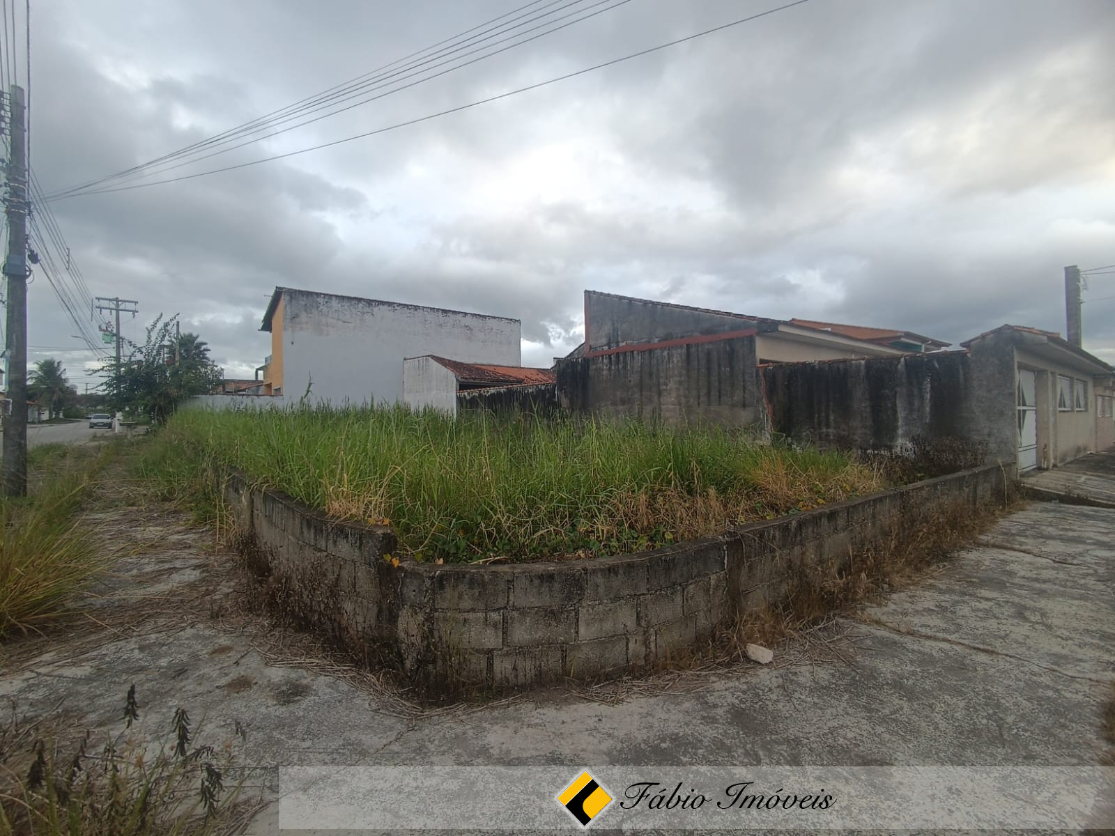 Terreno ótimo para construção de casas geminadas ou isolada!! – Foto 1