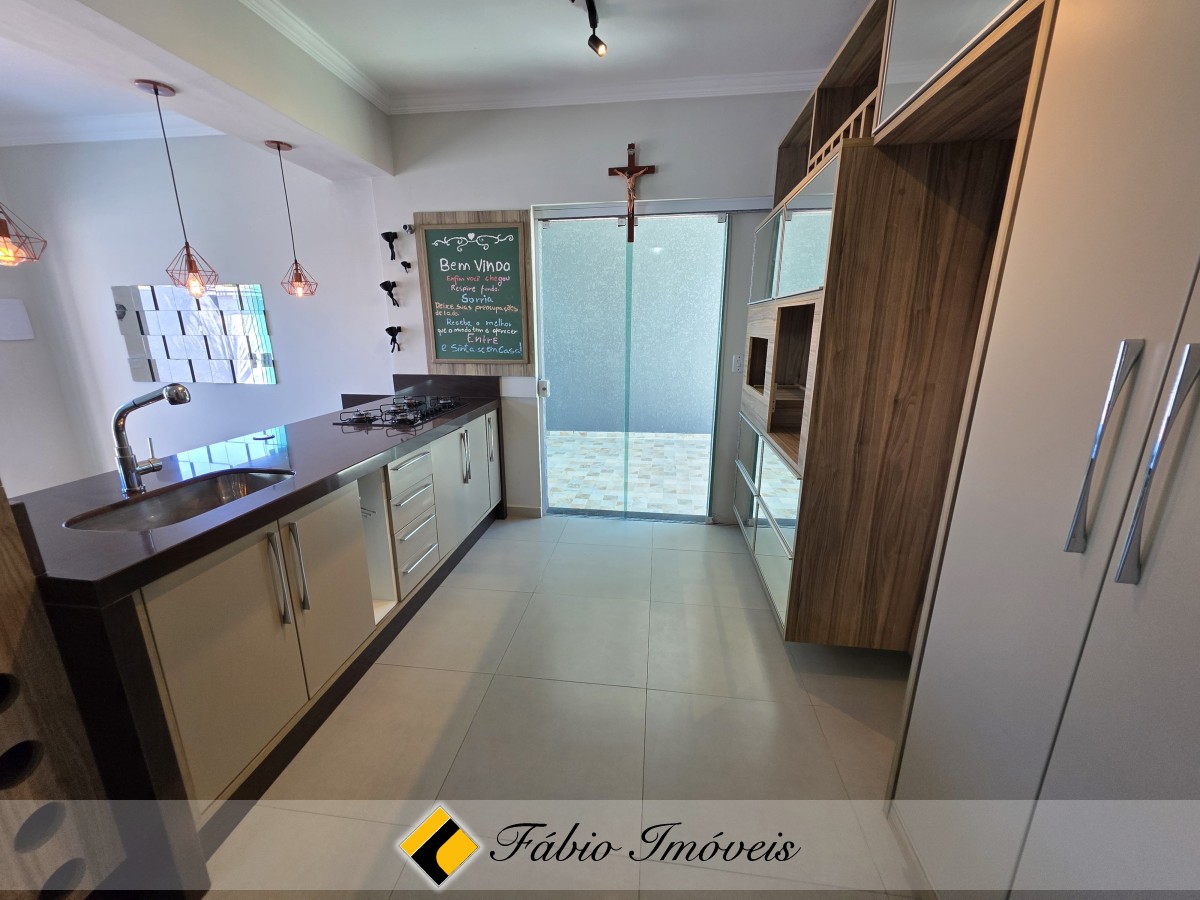 Linda casa com piscina! – Foto 2