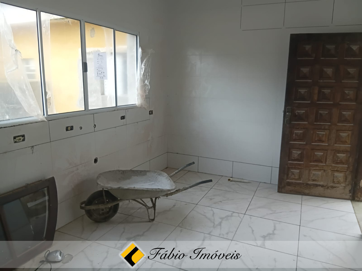 Casa semi reformada em ótima localização! – Foto 27