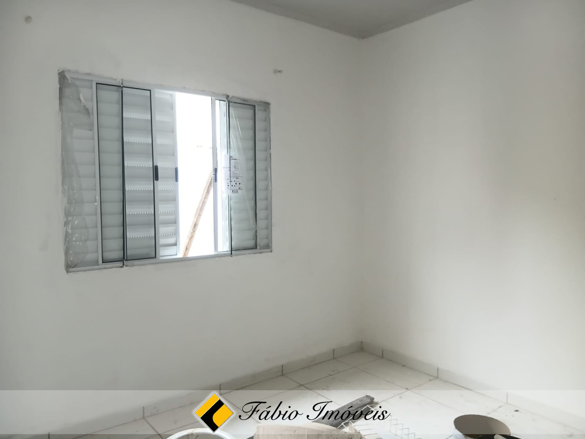 Casa semi reformada em ótima localização! – Foto 32