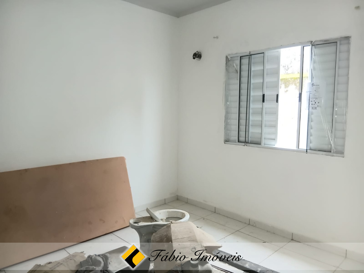 Casa semi reformada em ótima localização! – Foto 18