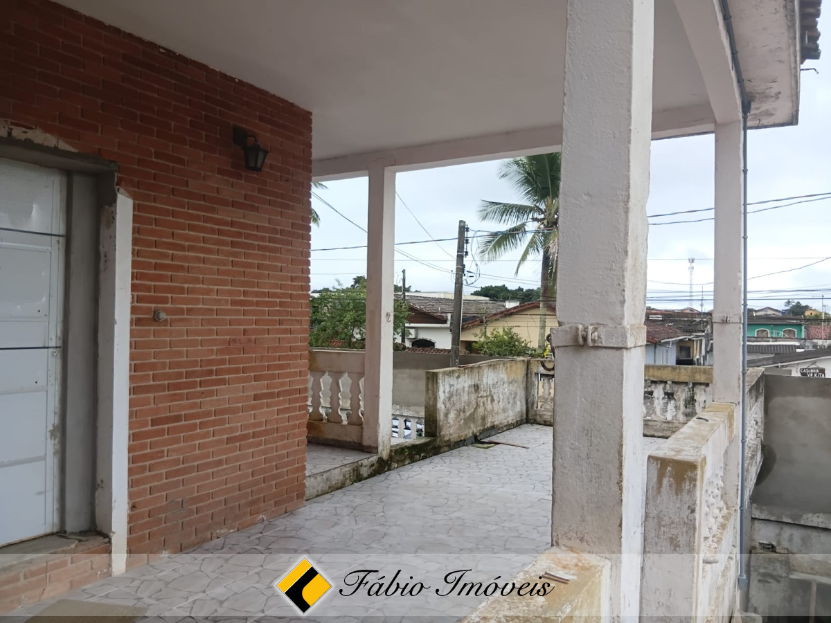 Casa semi reformada em ótima localização! – Foto 15
