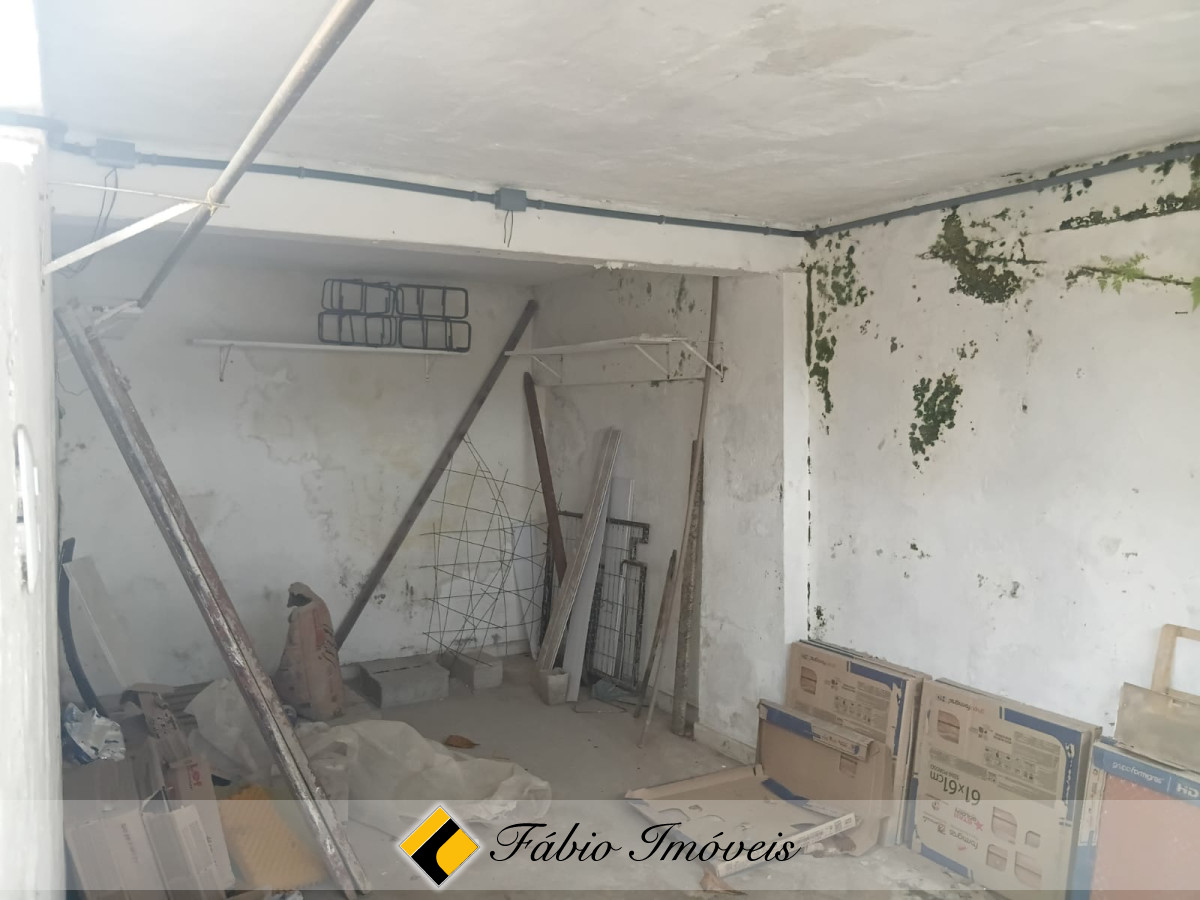 Casa semi reformada em ótima localização! – Foto 19