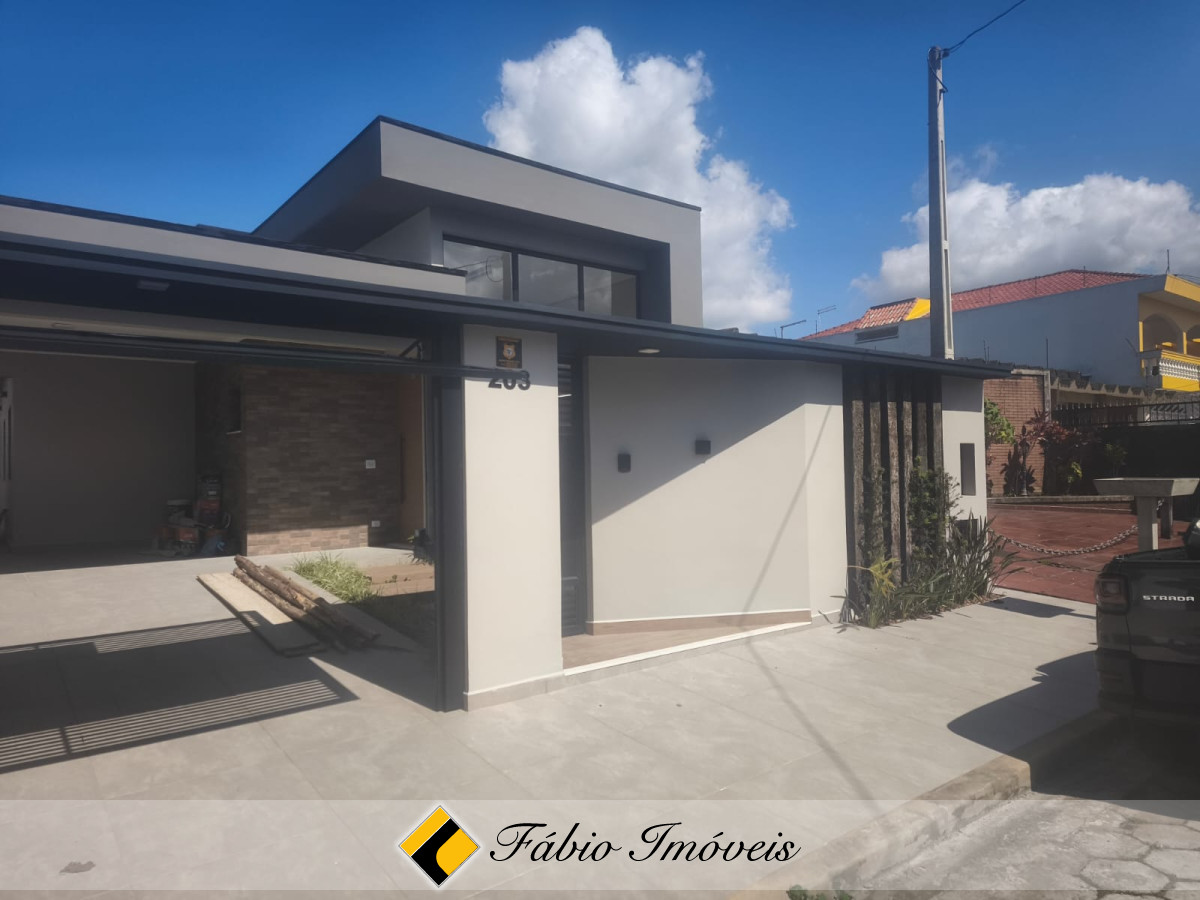 Linda casa reformada, moderna com pé direito alto!! – Foto 2