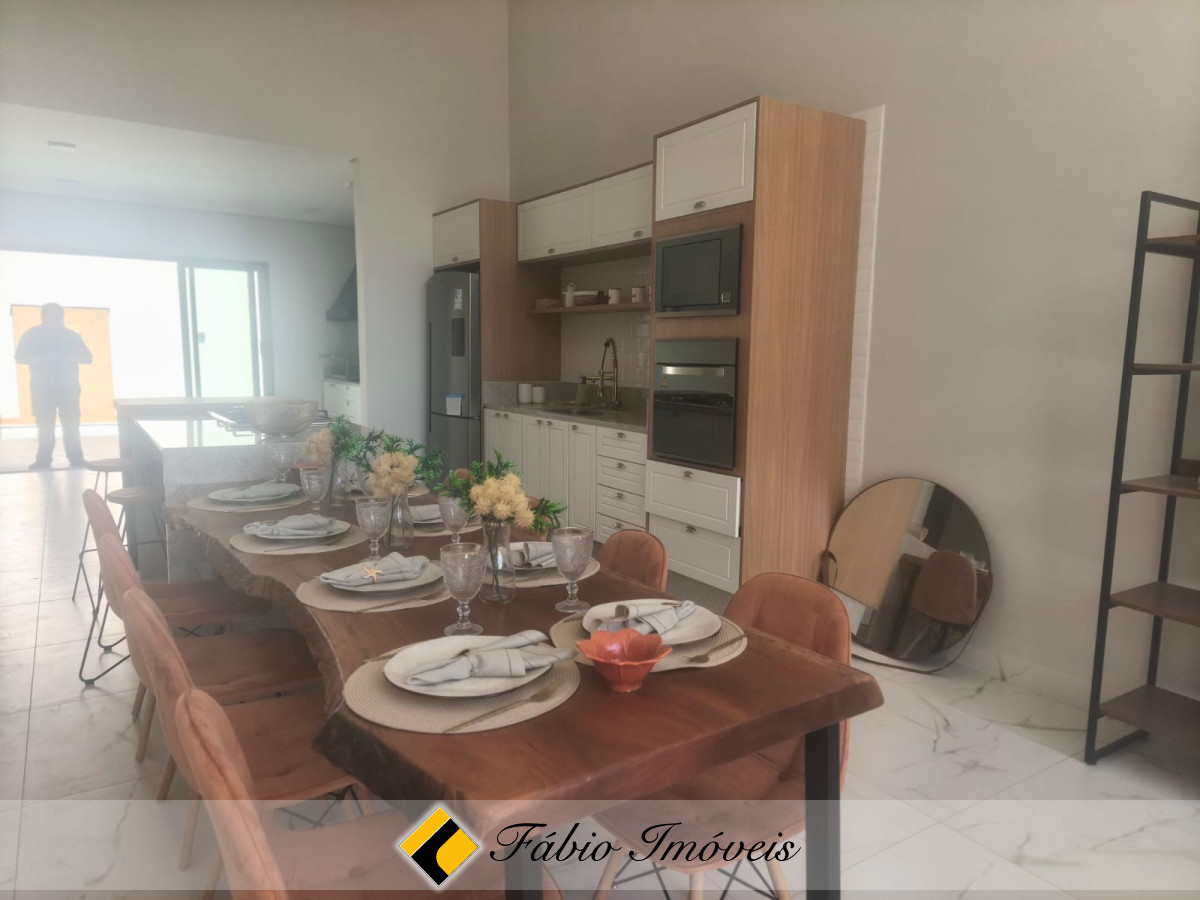 Linda casa reformada, moderna com pé direito alto!! – Foto 21