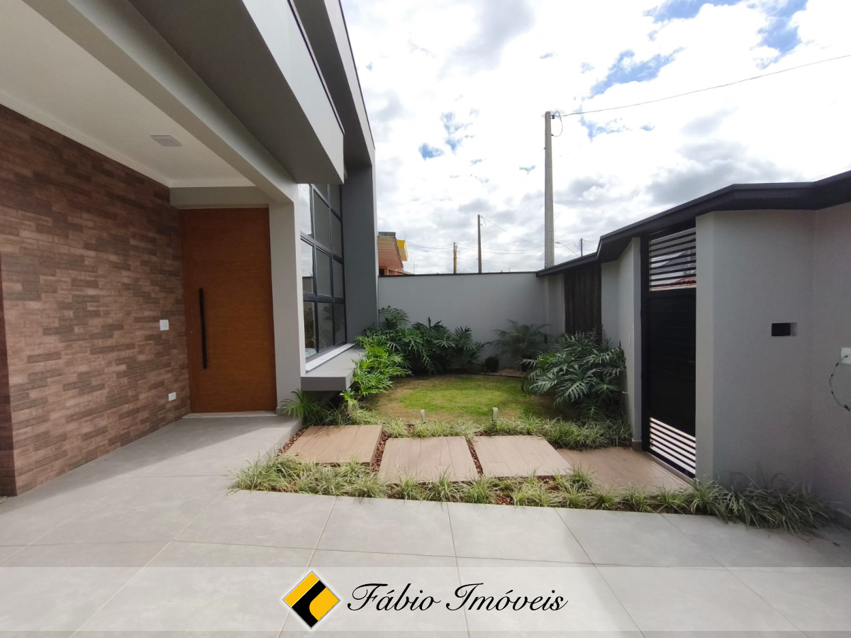 Linda casa reformada, moderna com pé direito alto!! – Foto 29