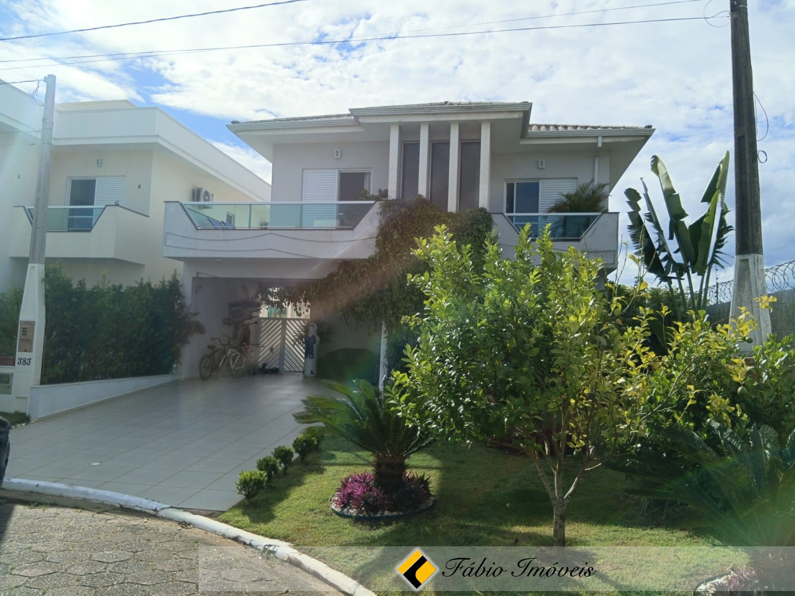 Casa em Condomínio/Clube