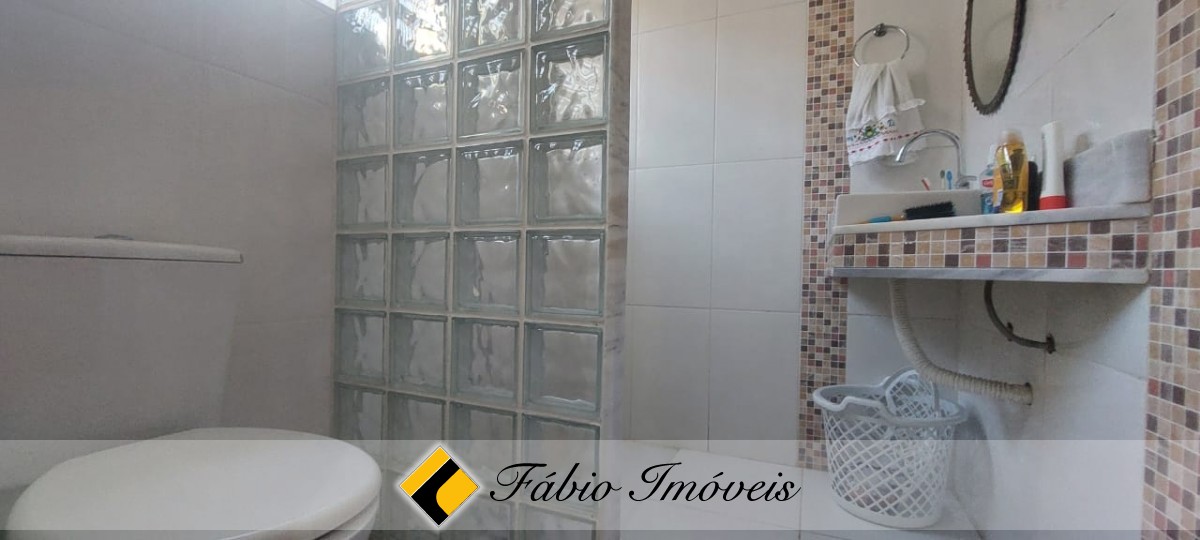 Casa com piscina em excelente localização! – Foto 15