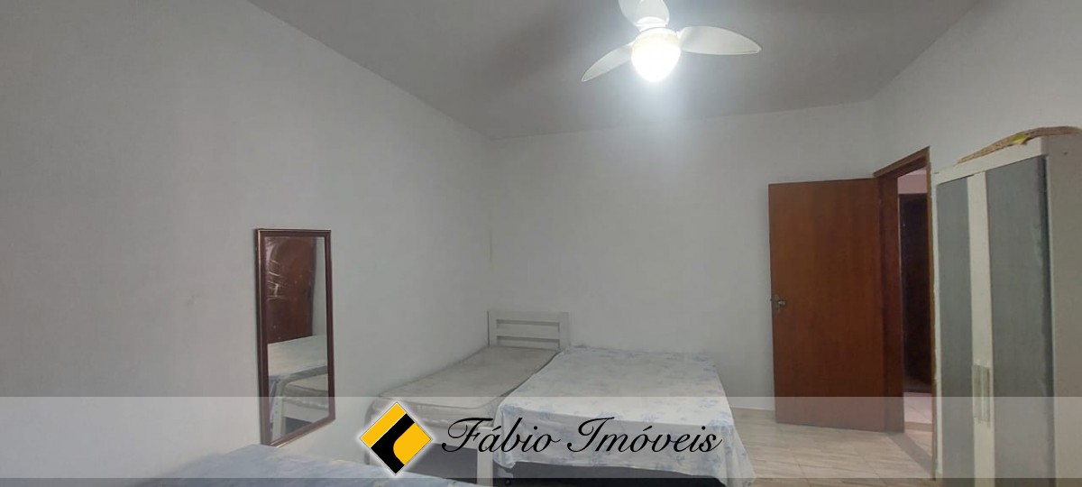 Casa com piscina em excelente localização! – Foto 17