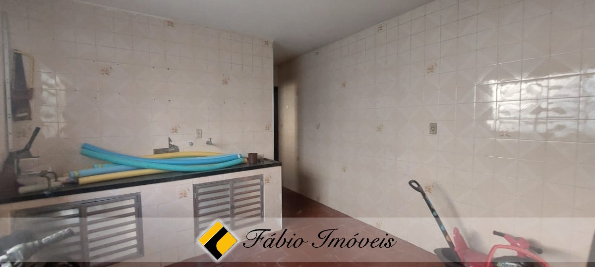 Casa com piscina em excelente localização! – Foto 26