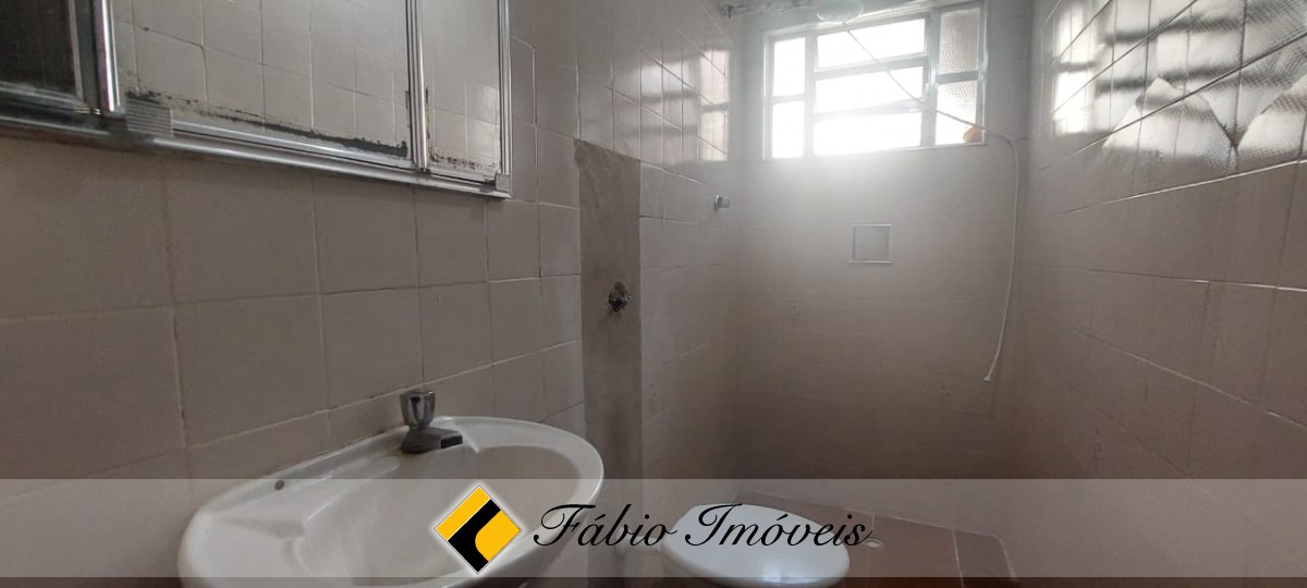 Casa com piscina em excelente localização! – Foto 28