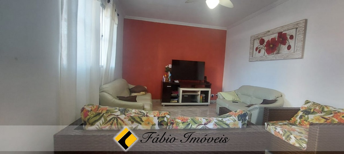 Casa com piscina em excelente localização! – Foto 7