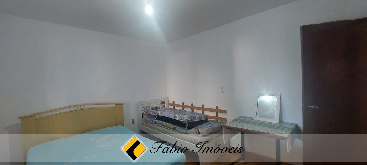 Casa com piscina em excelente localização! – Foto 9