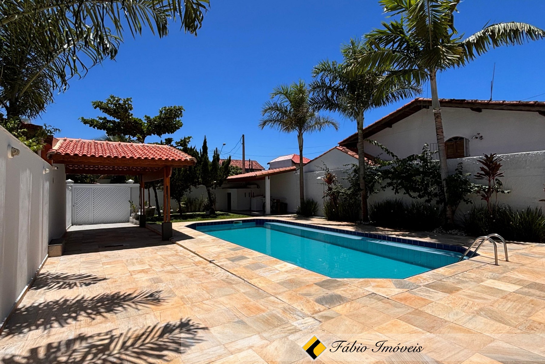 Edícula com linda área de lazer