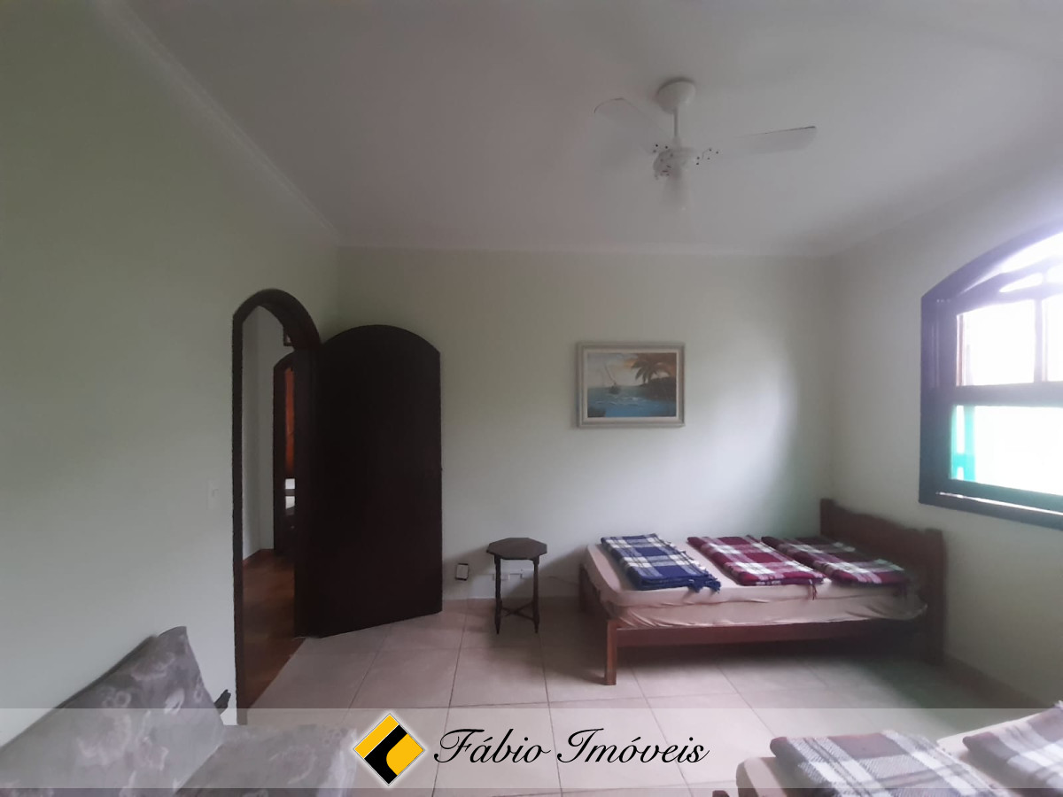 casa de esquina com Piscina!! – Foto 17