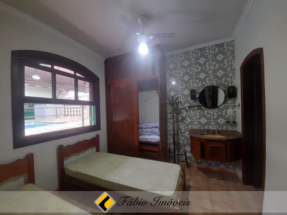 casa de esquina com Piscina!! – Foto 22