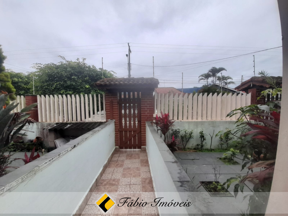 casa de esquina com Piscina!! – Foto 2