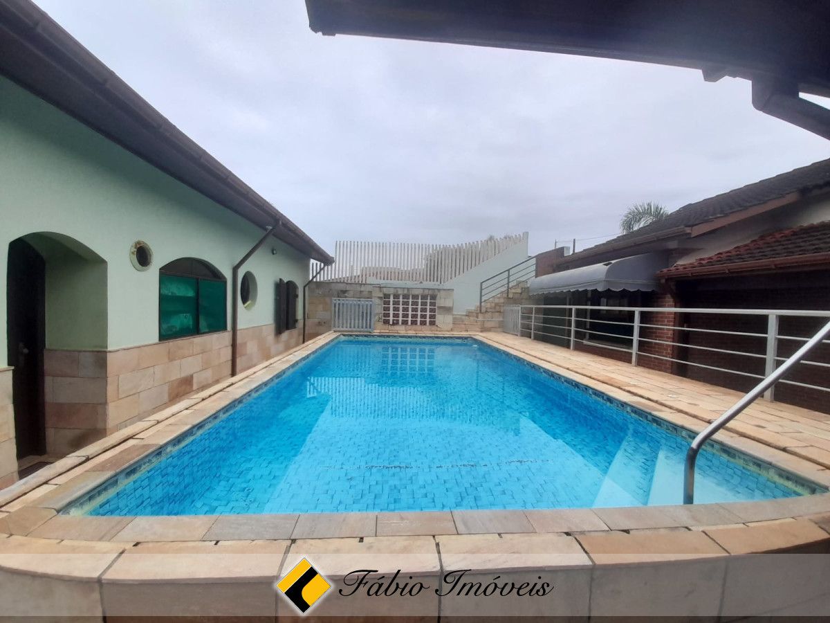 casa de esquina com Piscina!! – Foto 25