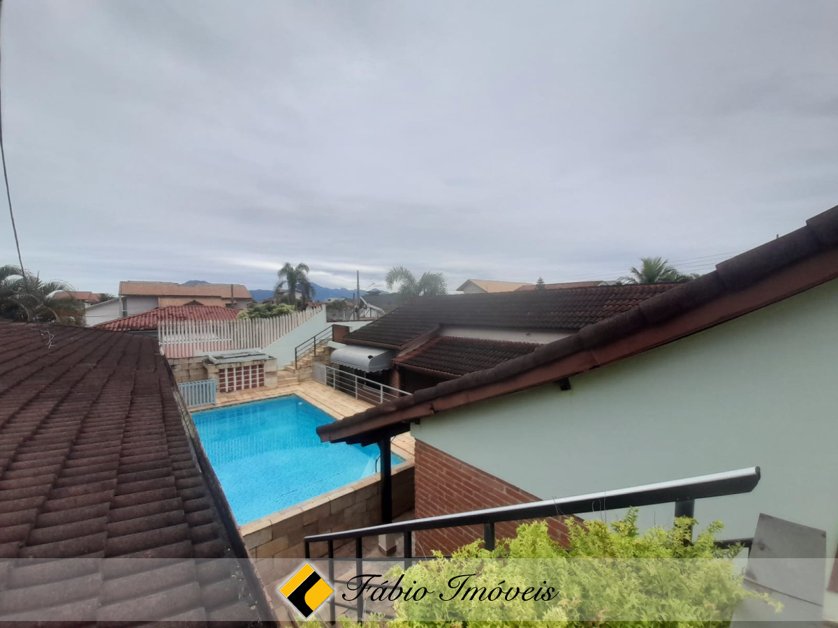 casa de esquina com Piscina!! – Foto 29