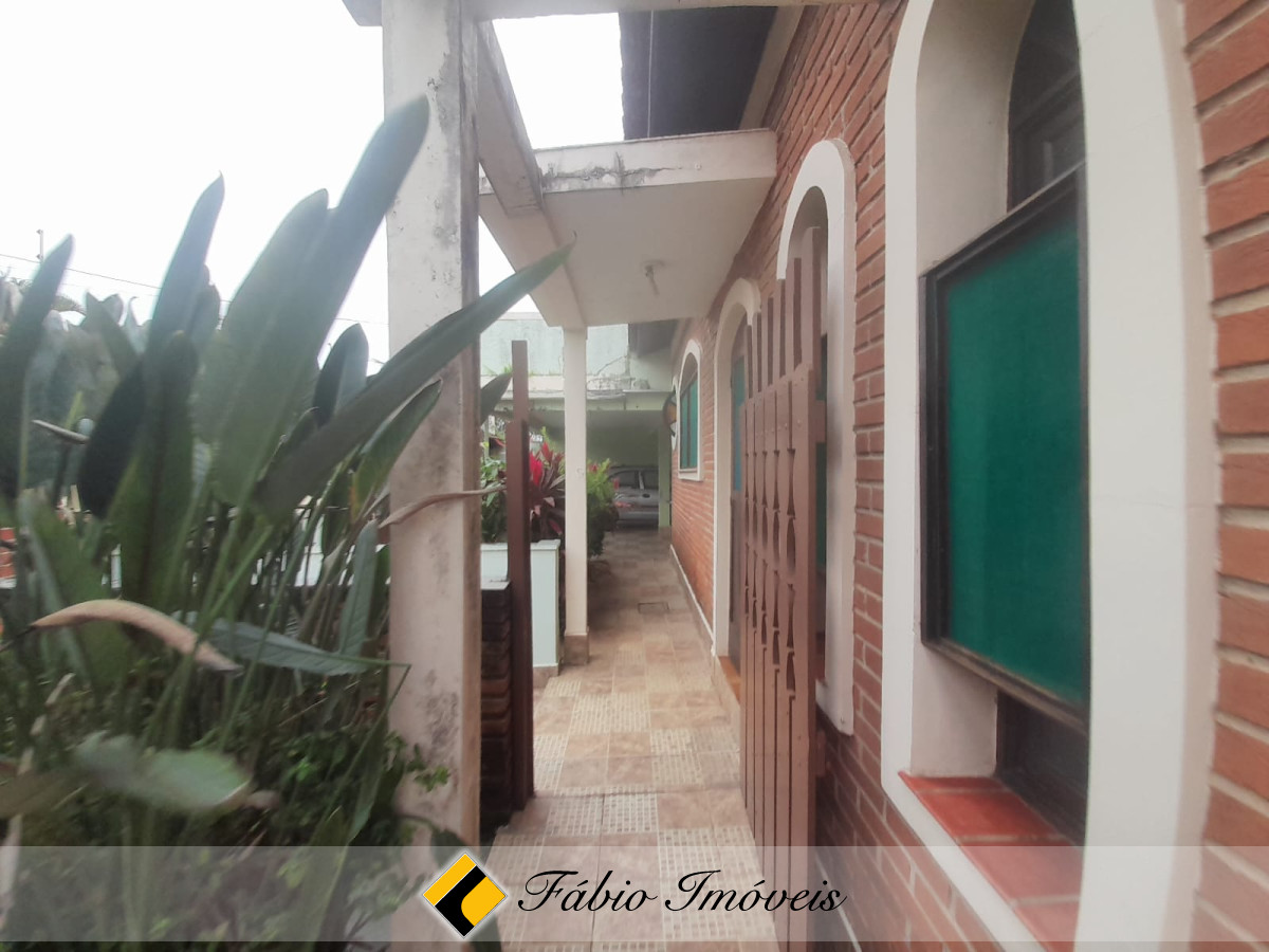 casa de esquina com Piscina!! – Foto 35