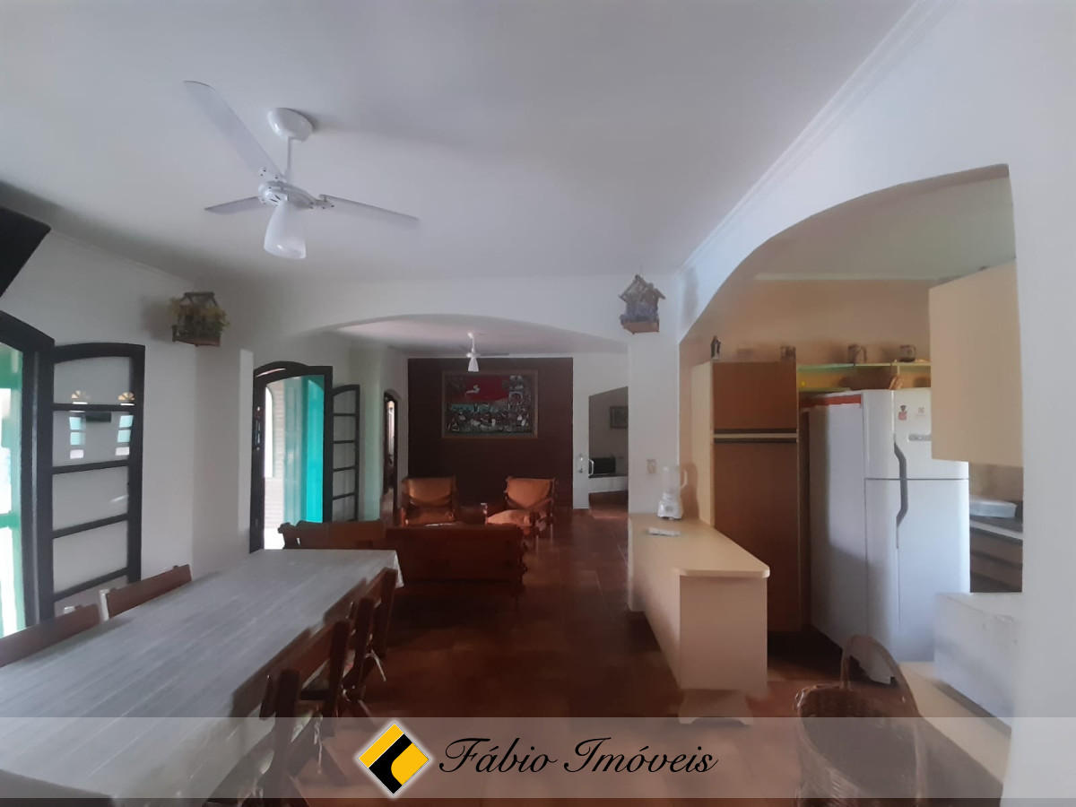 casa de esquina com Piscina!! – Foto 4