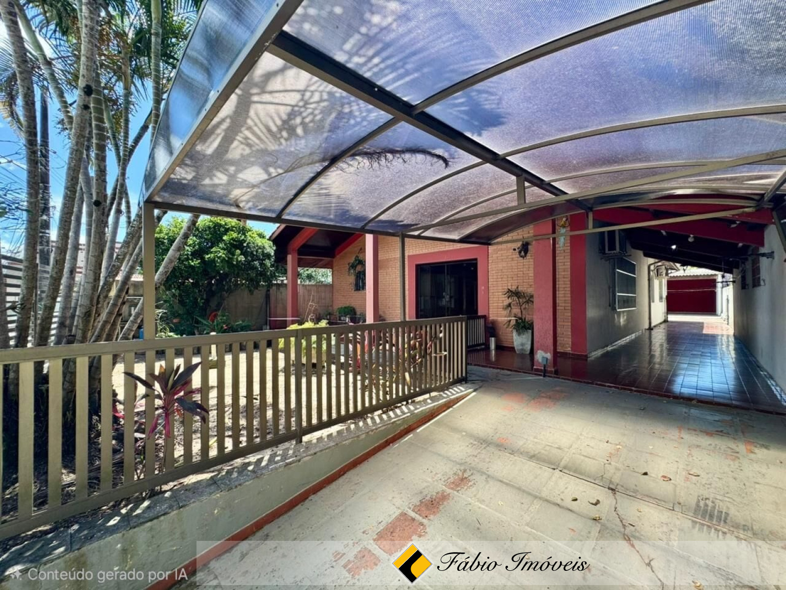 Casa com piscina em excelente localização - Região Central! – Foto 1