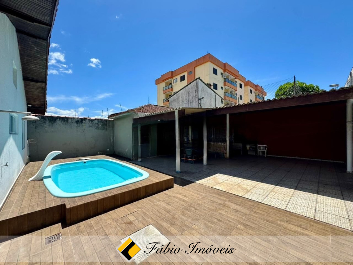 Casa com piscina em excelente localização - Região Central! – Foto 3