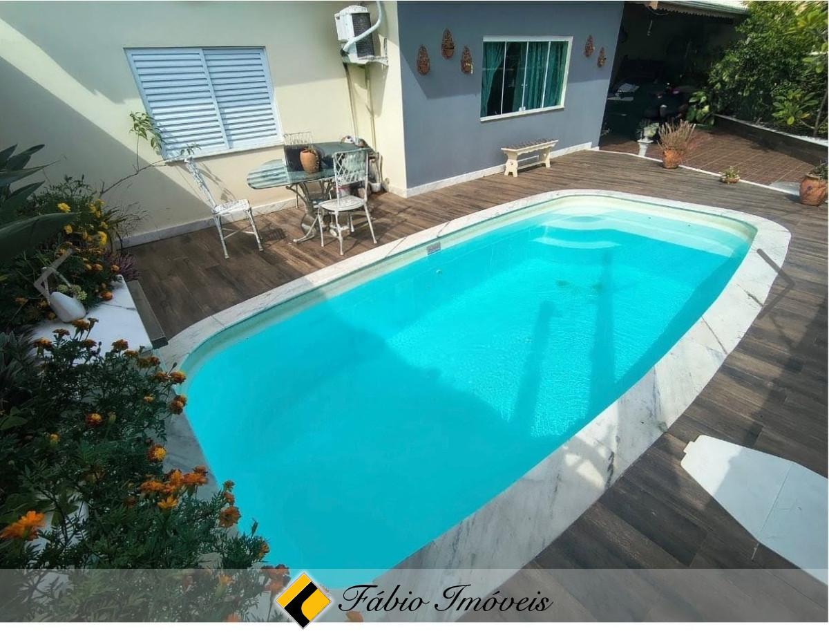 Casa com piscina em ótima localização!! – Foto 4