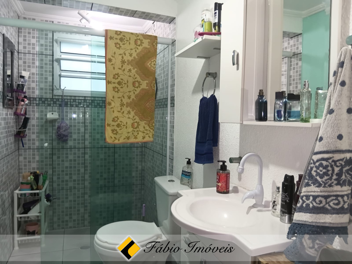 CASA EM EXCELENTE LOCALIZAÇÃO! – Foto 4