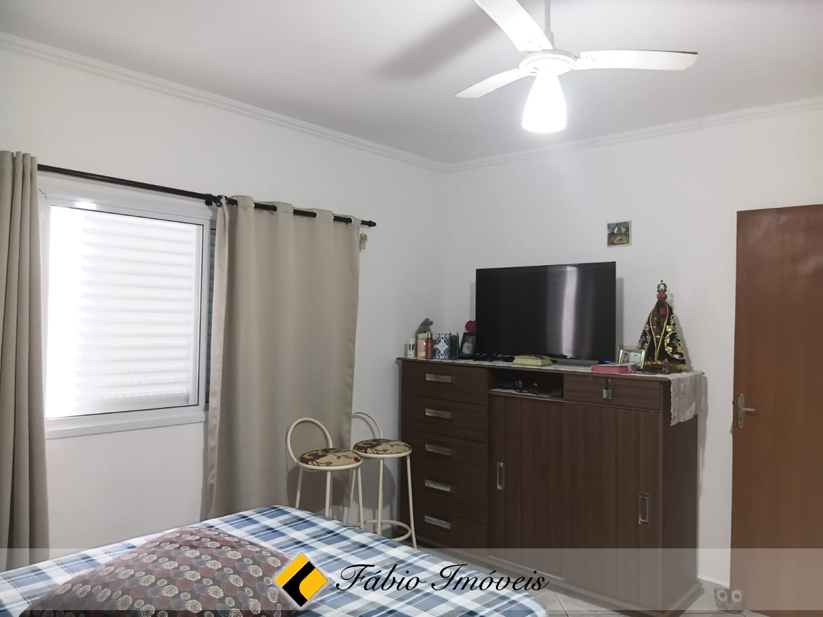 CASA EM EXCELENTE LOCALIZAÇÃO! – Foto 6