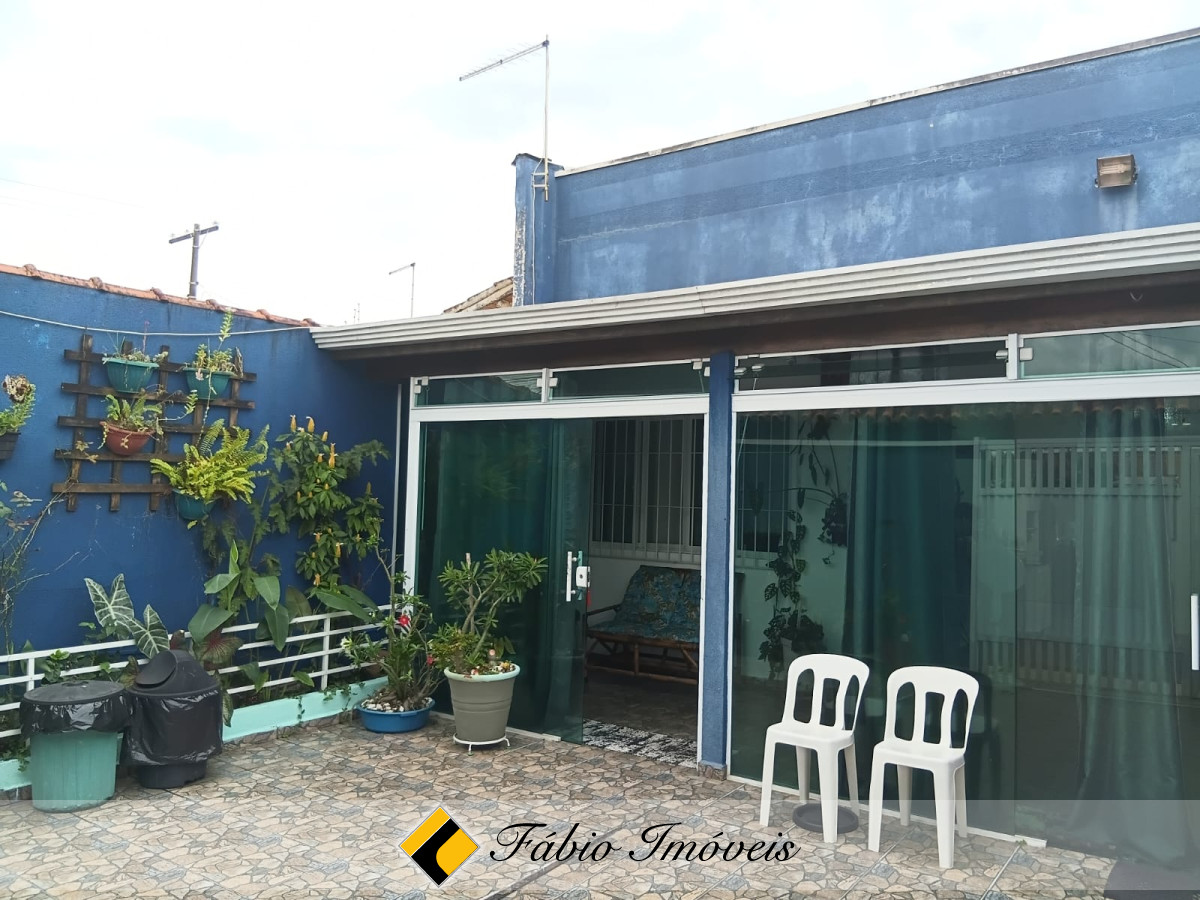 CASA EM EXCELENTE LOCALIZAÇÃO! – Foto 14